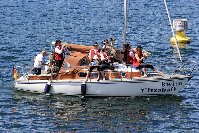 某球员三球 某球员三球